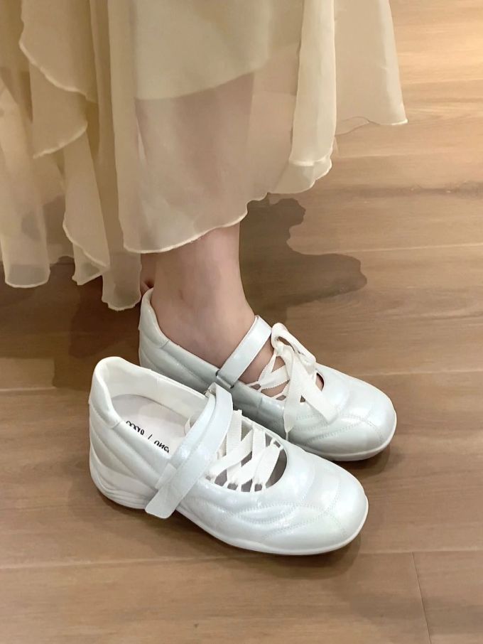 圆头 中口鞋 皮革