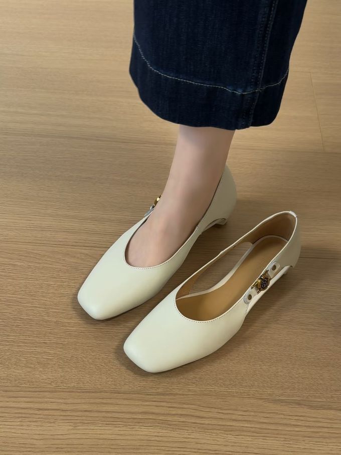 方头 袢扣 中口鞋 皮革