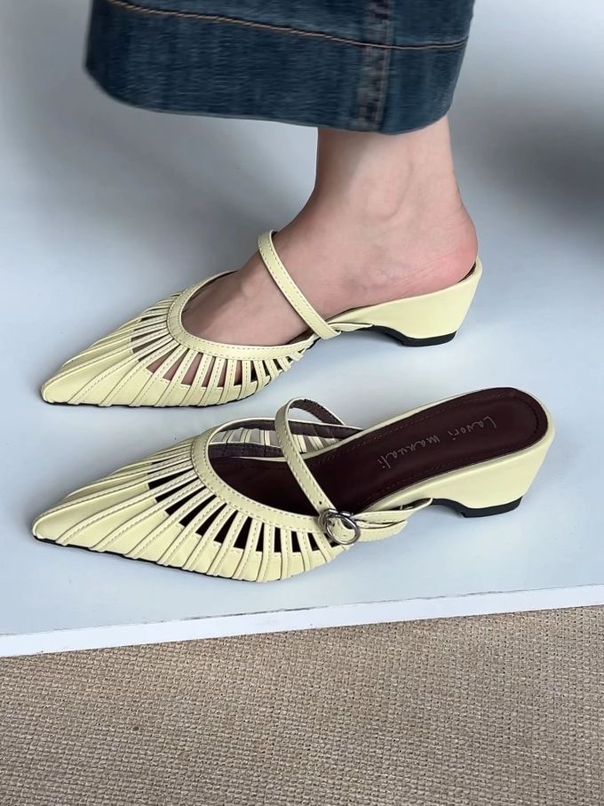 尖头 中口鞋 皮革