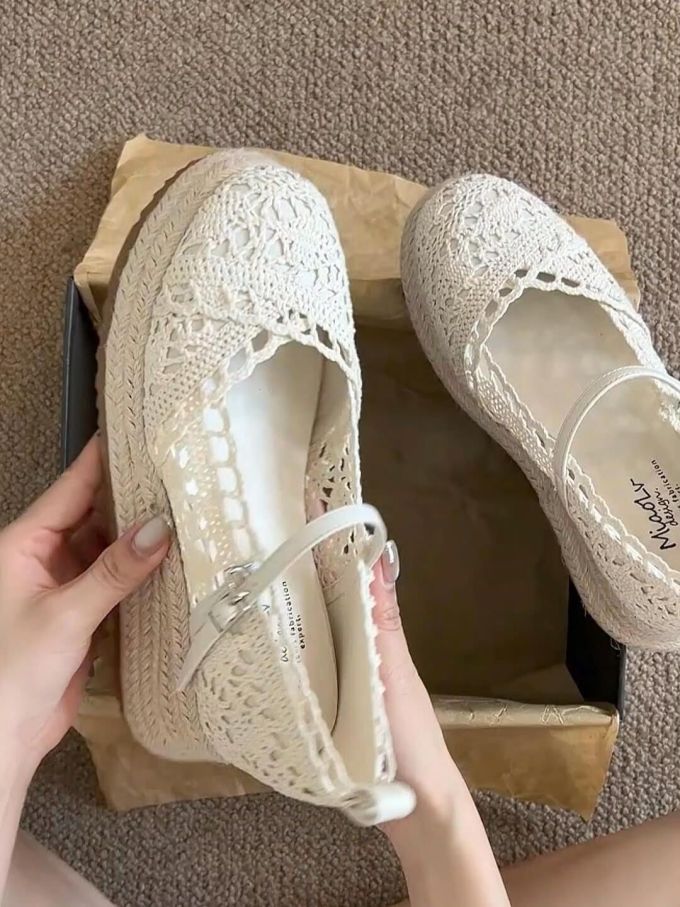 低帮 中口鞋 蕾丝