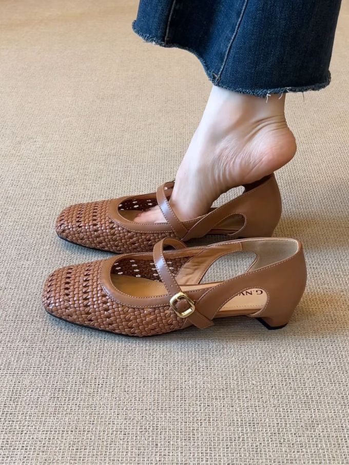 袢扣 中口鞋 皮革