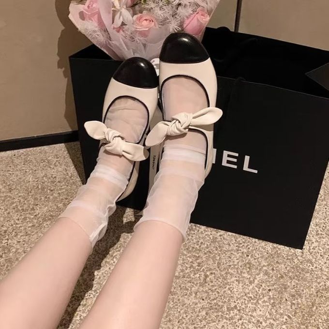 圆头 中口鞋 皮革