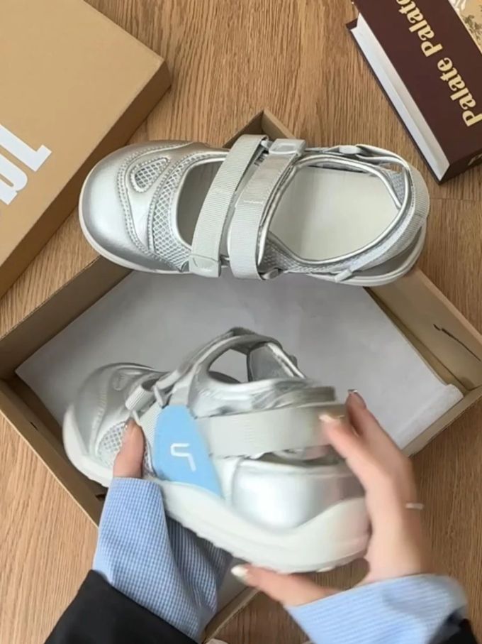 圆头 低帮 魔术贴 中口鞋