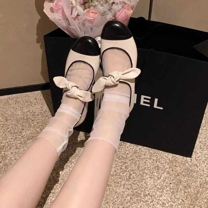 圆头 中口鞋 皮革