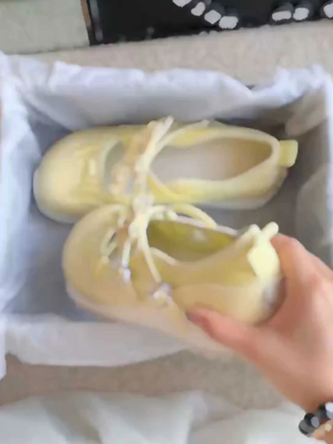 圆头 深口鞋
