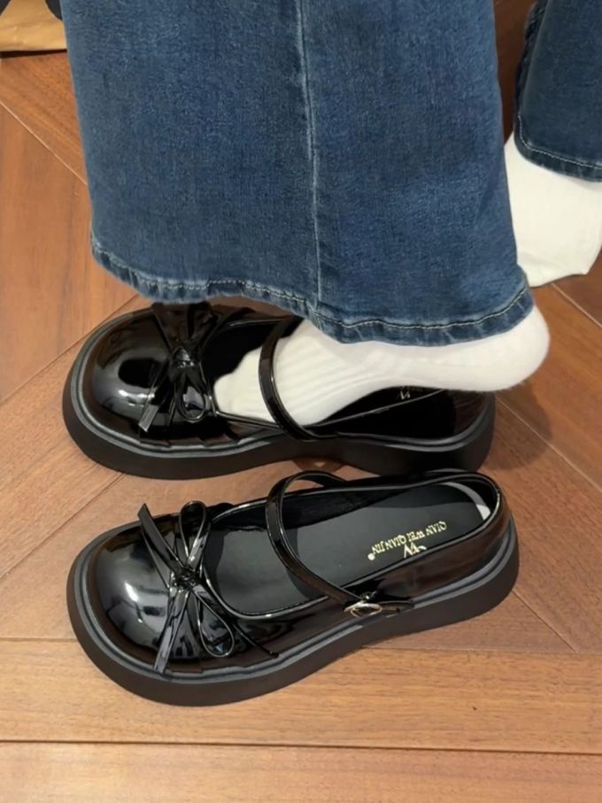 圆头 袢扣 中口鞋 皮革 