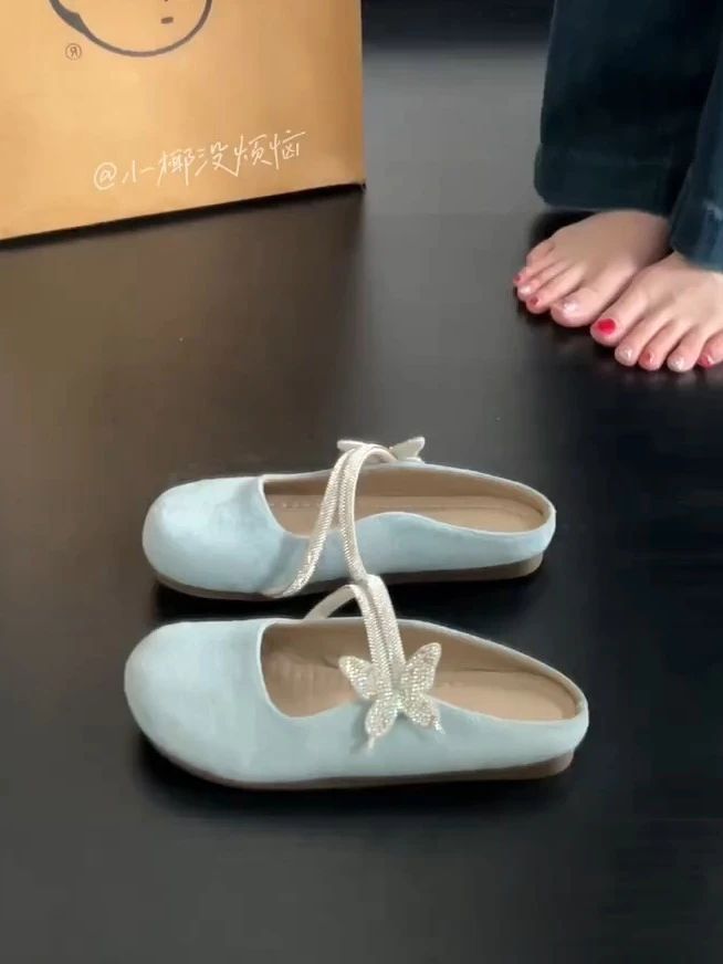 圆头 中口鞋 皮革
