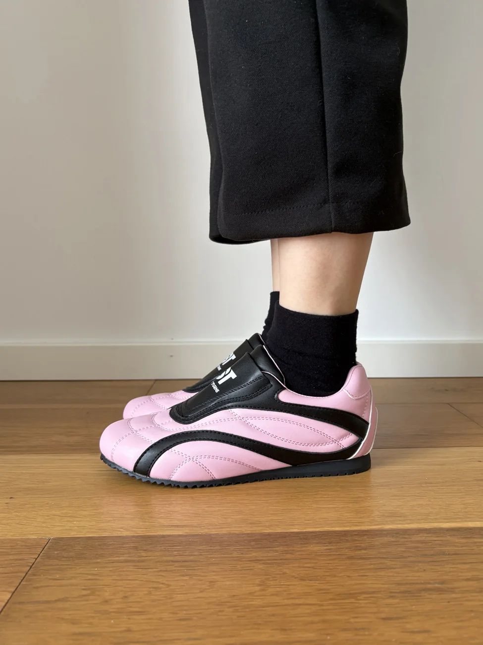 圆头 低帮 皮革  - VALI鞋履AI设计主图