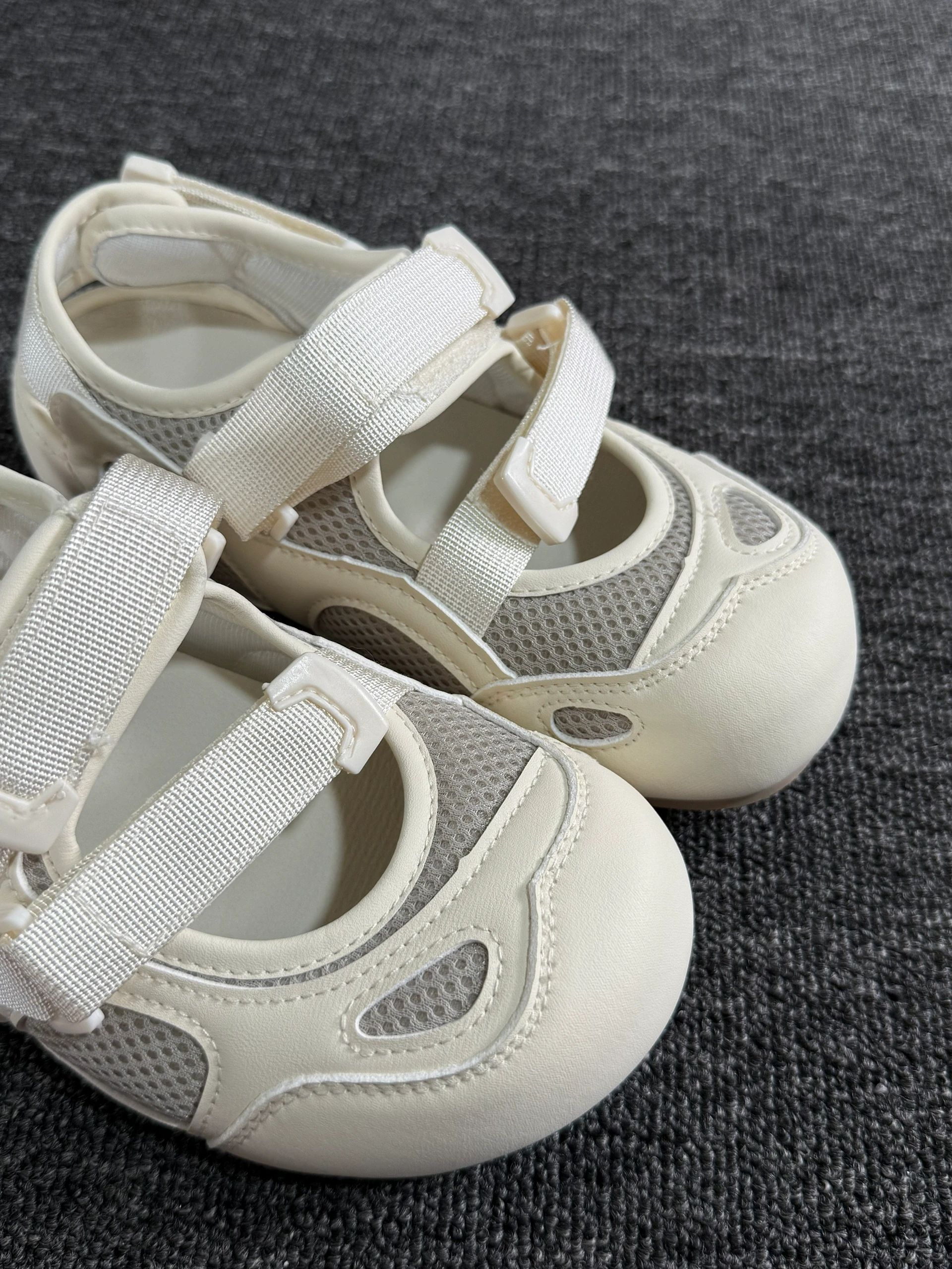 无帮 魔术贴 布面  - VALI鞋履AI设计主图