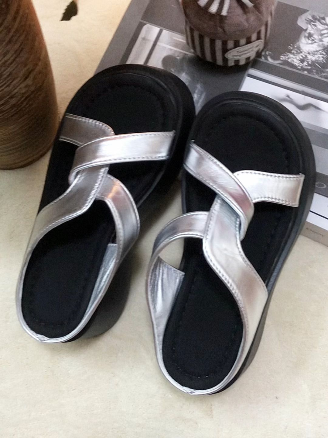 无帮 皮革  - VALI鞋履AI设计主图