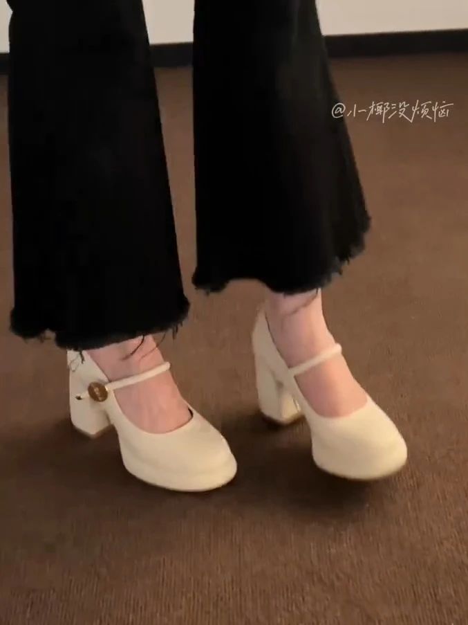 阿芙佳朵 土罐色 金羊毛色 圆头 中口鞋 皮革
