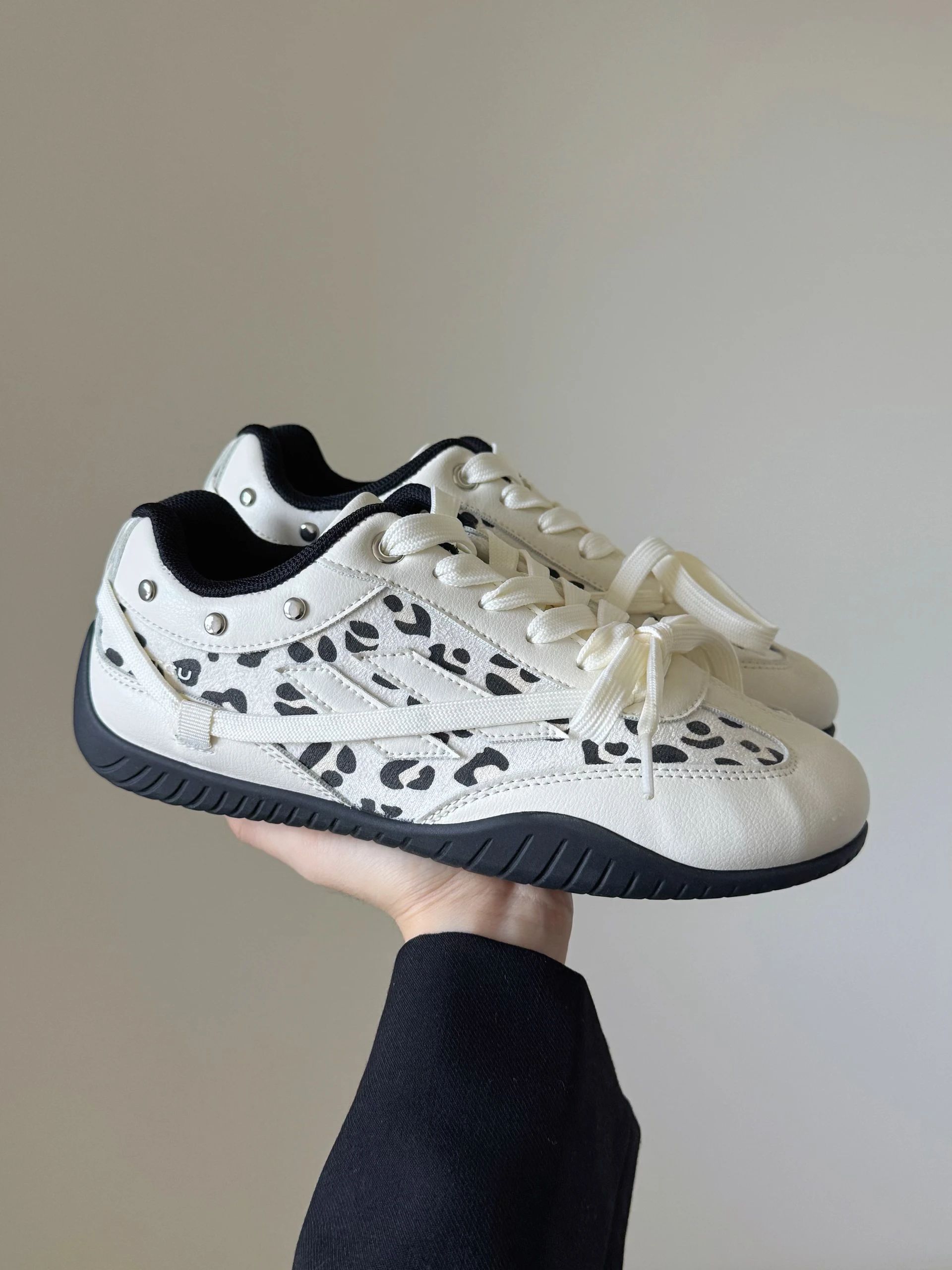 低帮 系带 布面  - VALI鞋履AI设计主图