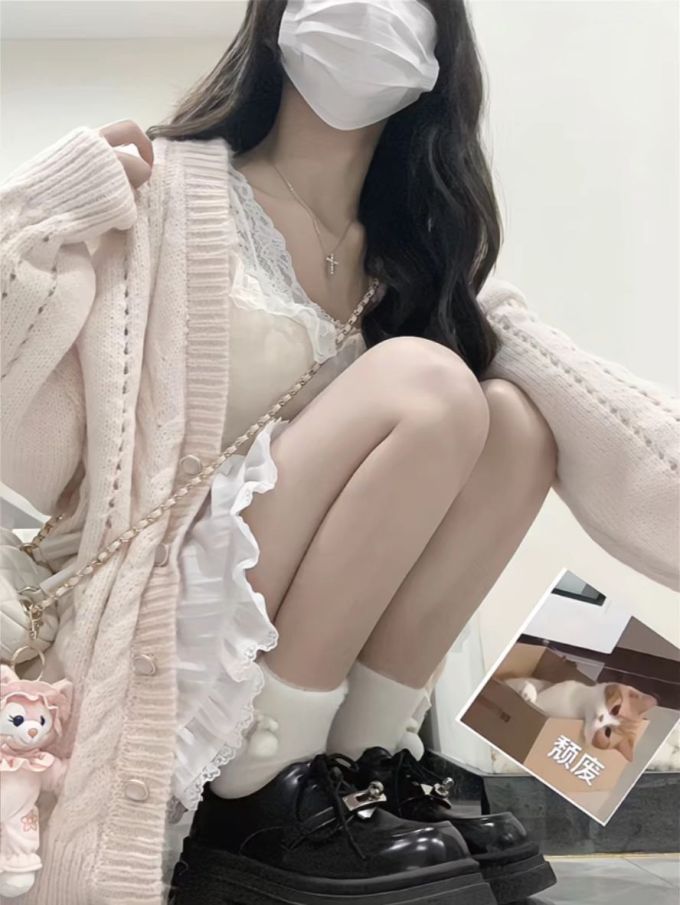 毛纺 颈线领 中长袖 基础袖 细针 基础扣饰