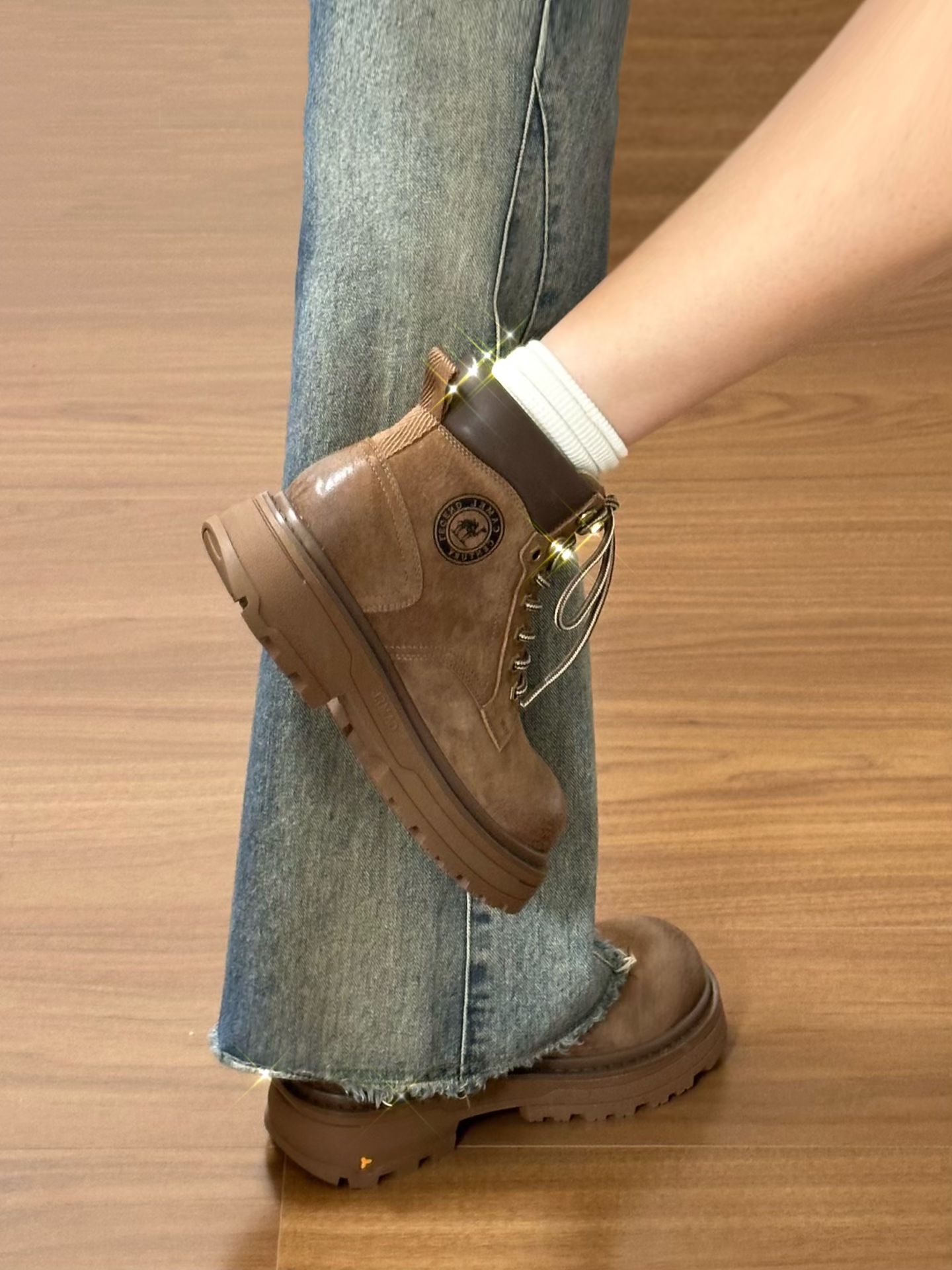 皮革  - VALI鞋履AI设计主图