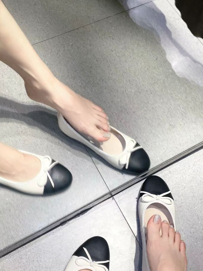 圆头 中口鞋 塑料