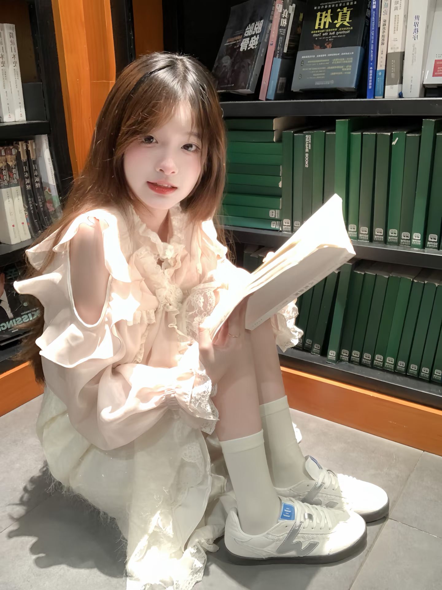 纱 H型 层叠 荷叶边 边缘装饰 甜美  - VALI鞋履AI设计主图