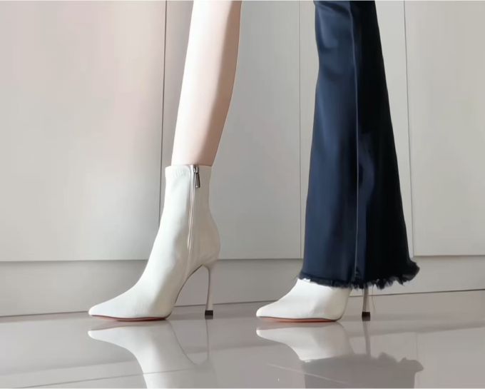 高跟 细跟 尖头 皮革