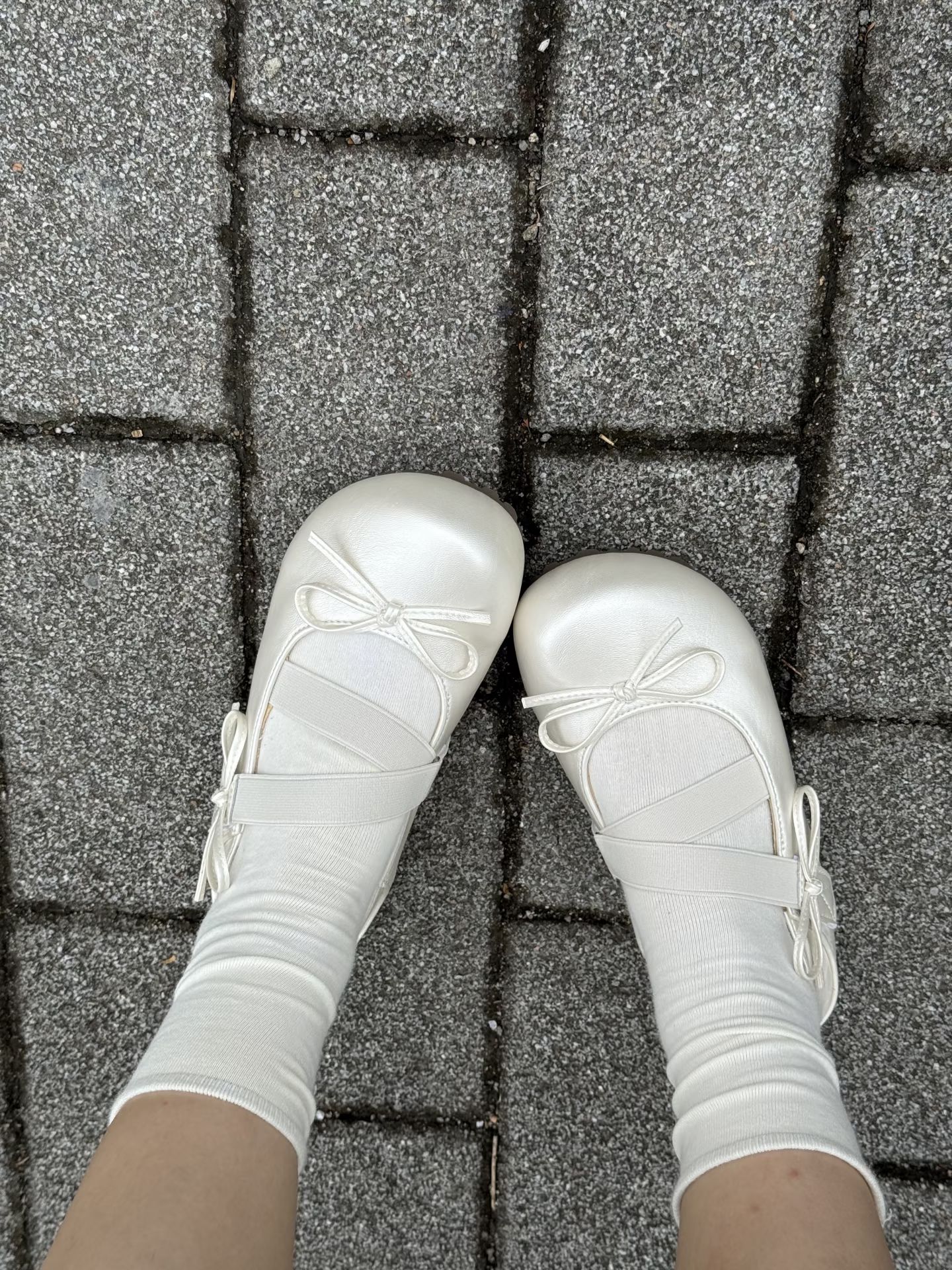 圆头 袢扣 中口鞋 皮革  - VALI鞋履AI设计主图