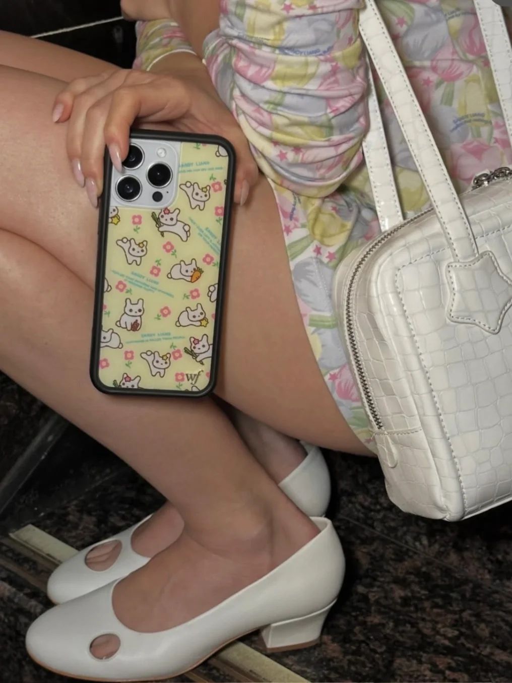 中跟 粗跟 圆头 低帮 一脚蹬 浅口鞋 皮革 中跟 粗跟 圆头 低帮 一脚蹬 浅口鞋 皮革 - VALI鞋履AI设计主图