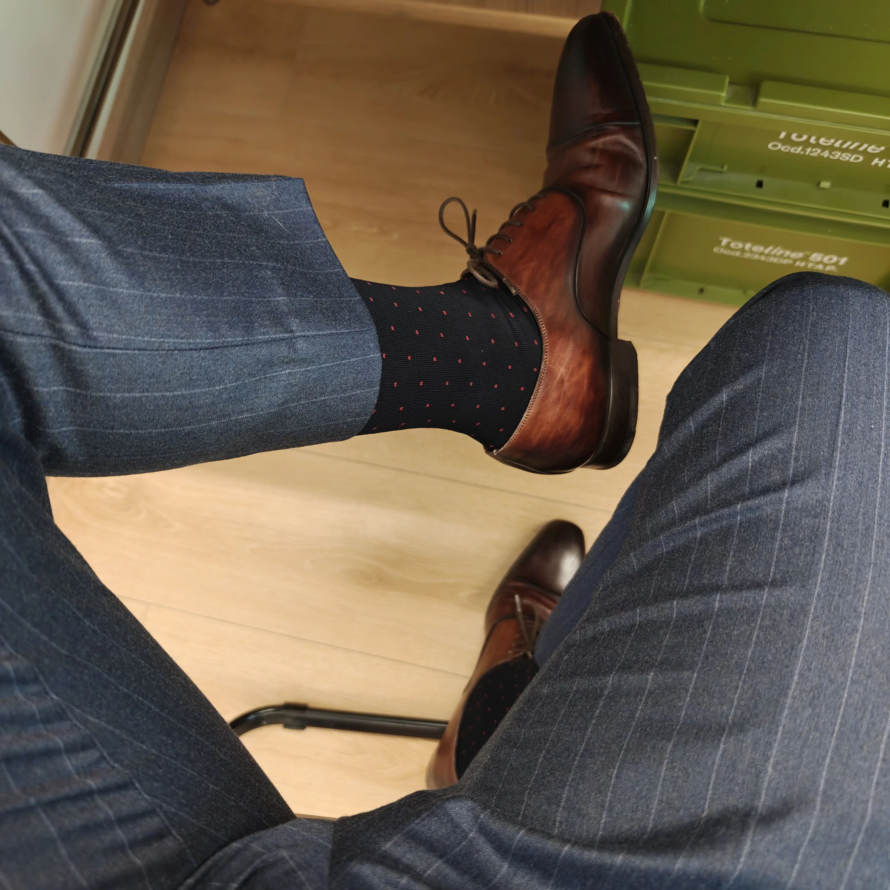 系带 皮革  - VALI鞋履AI设计主图