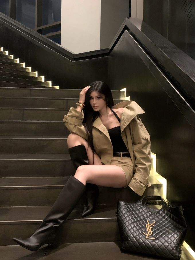 风衣 H型 基础袖 基础扣饰