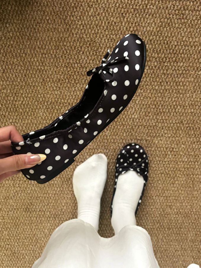 低帮 中口鞋 皮革