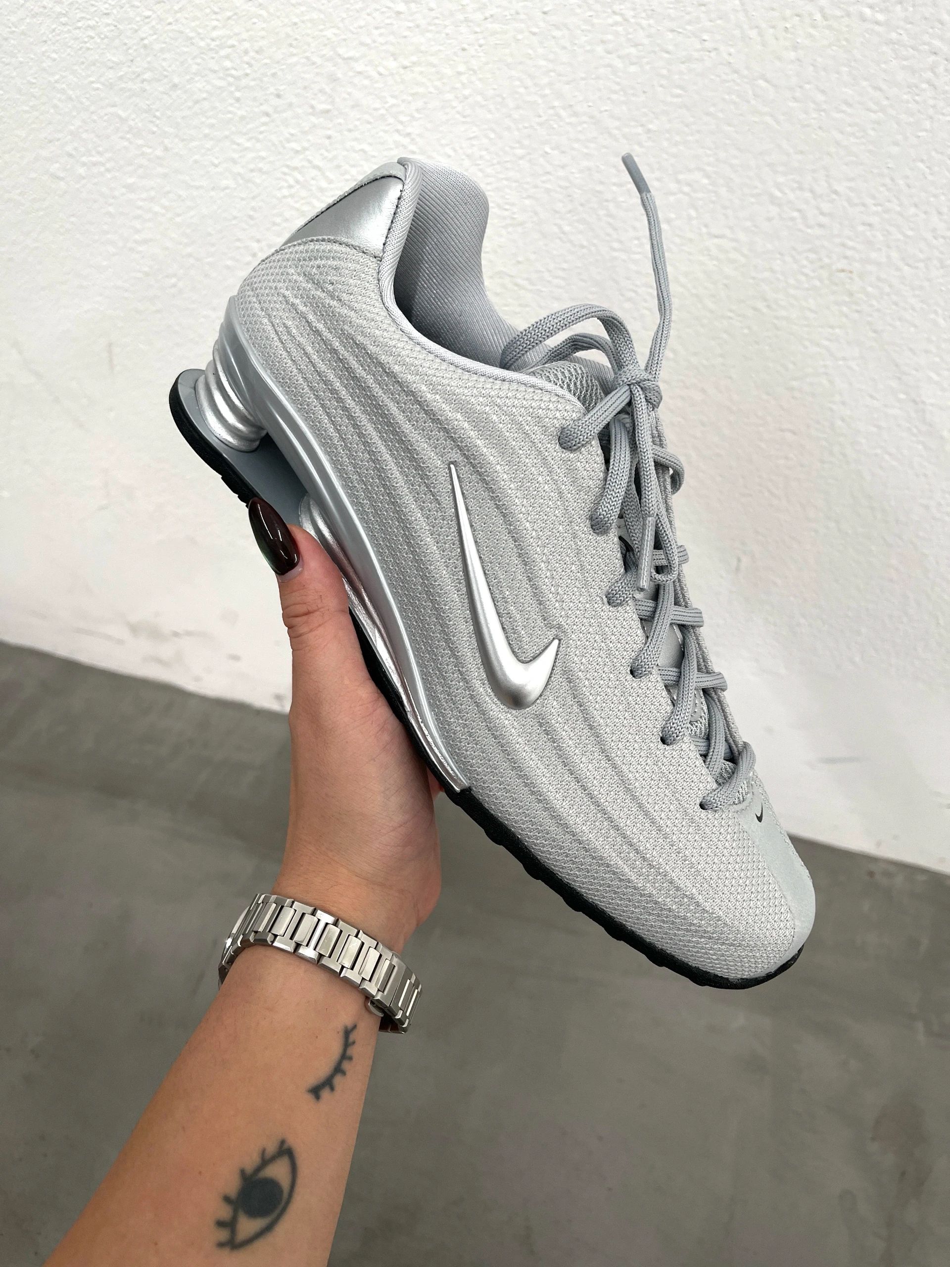 低帮 系带 网面  - VALI鞋履AI设计主图