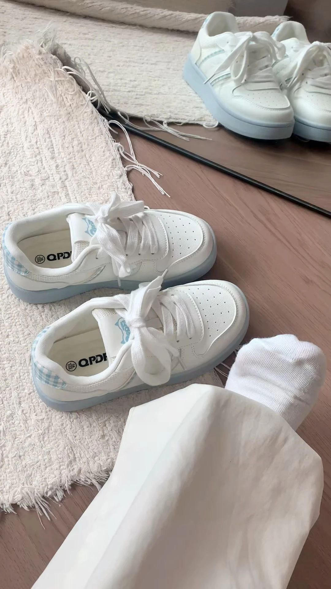 火石灰 地下世界 微蓝色 低帮 系带 皮革  - VALI鞋履AI设计主图