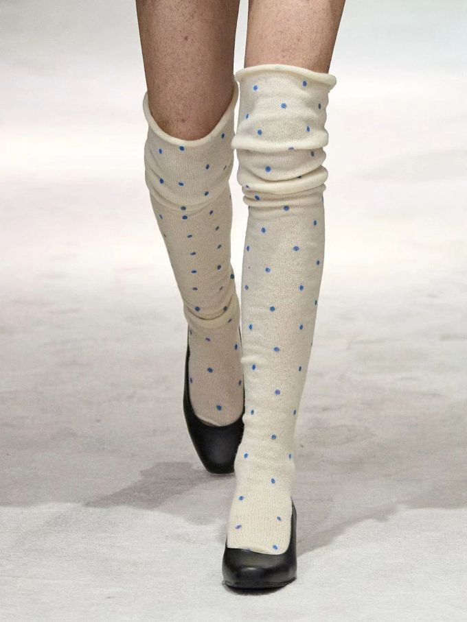 燕麦色 羽毛灰 芦笋白 尖头