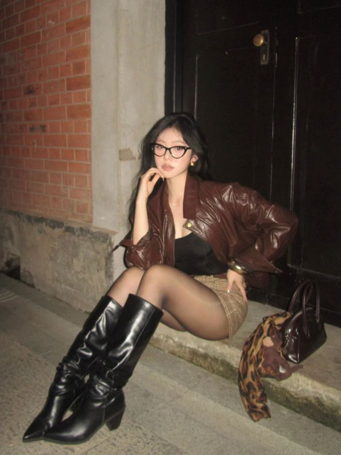 皮革面料 基础袖 巧克力软糖 陨石色 暗红棕色 基础拉链 性感