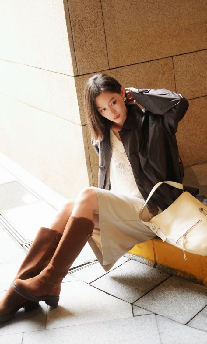 防护功能 H型 翻领 中长袖 深洞 咖啡褐色 雕饰 基础扣饰