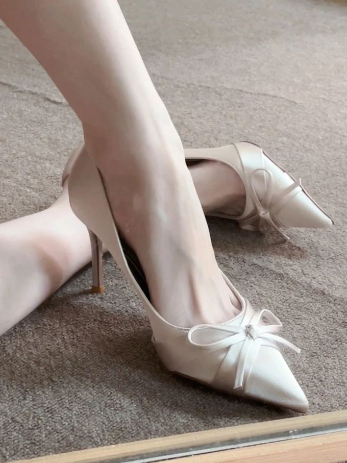 高跟 细跟 微蓝 褐灰色 松灰色 尖头 低帮 一脚蹬 浅口鞋 皮革