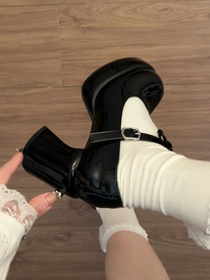 陨石色 草纸色 云米色 圆头 袢扣 中口鞋 皮革