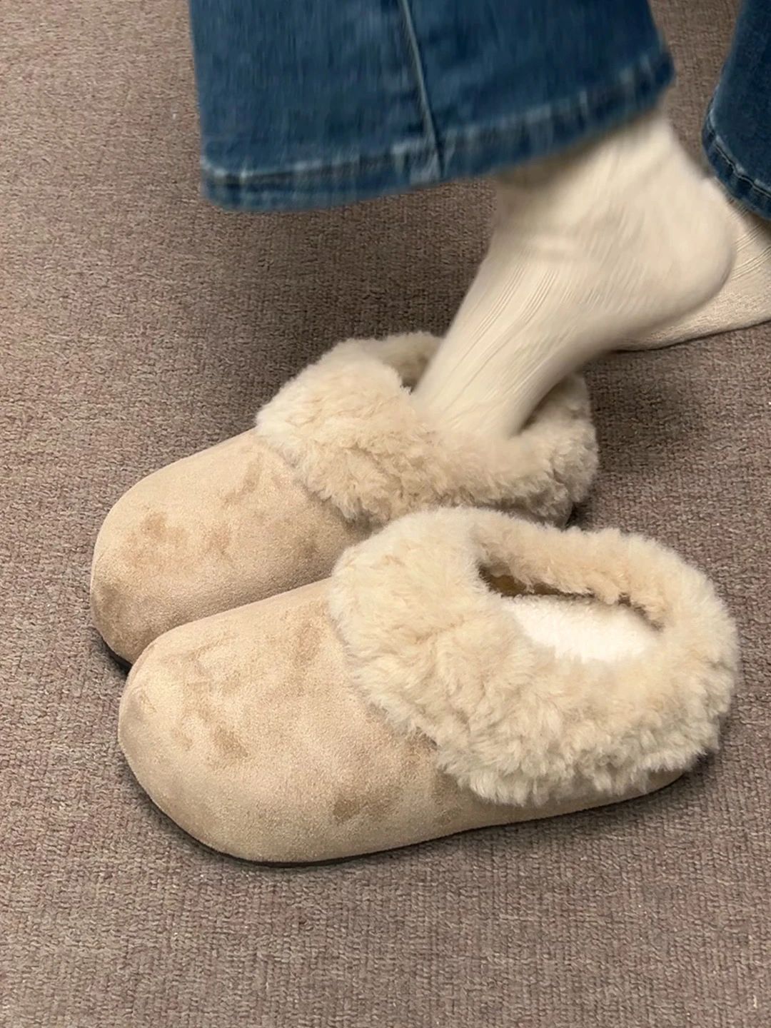 小麦色 冬麦色 柔黄色 无帮 绒毛/绒面  - VALI鞋履AI设计主图