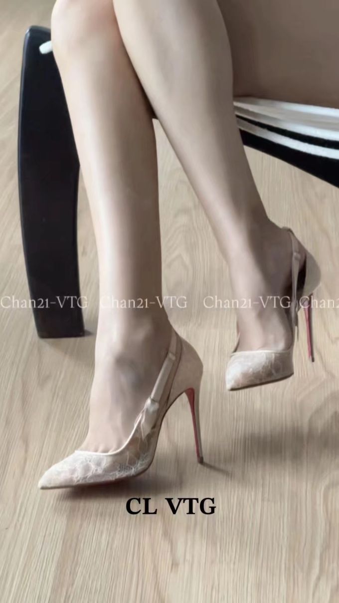 高跟 细跟 化石色 核桃色 巧克力豆色 尖头 低帮 一脚蹬 浅口鞋 蕾丝