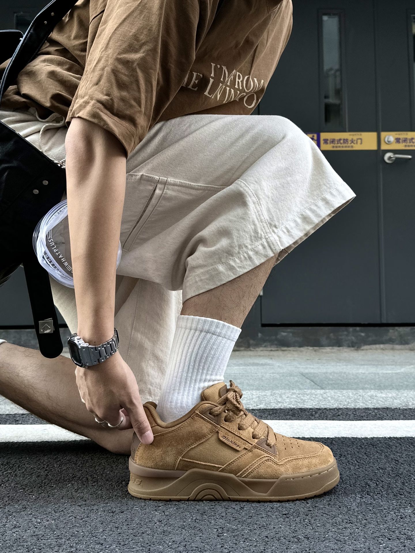 沙漠棕榈色 白鼬皮色 柚木色 低帮 系带 皮革 沙漠棕榈色 白鼬皮色 柚木色 低帮 系带 皮革 - VALI鞋履AI设计主图