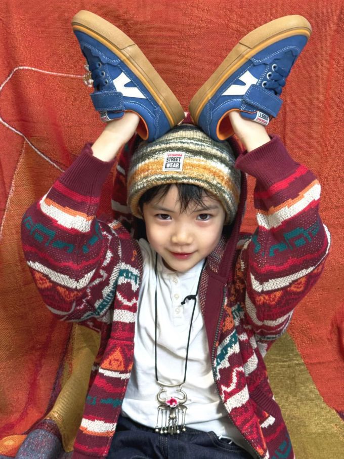 毛纺 H型 基础袖 满印&循环 边缘装饰 细针 提花-绞花 藏红 薄云 葡萄酒红 基础拉链