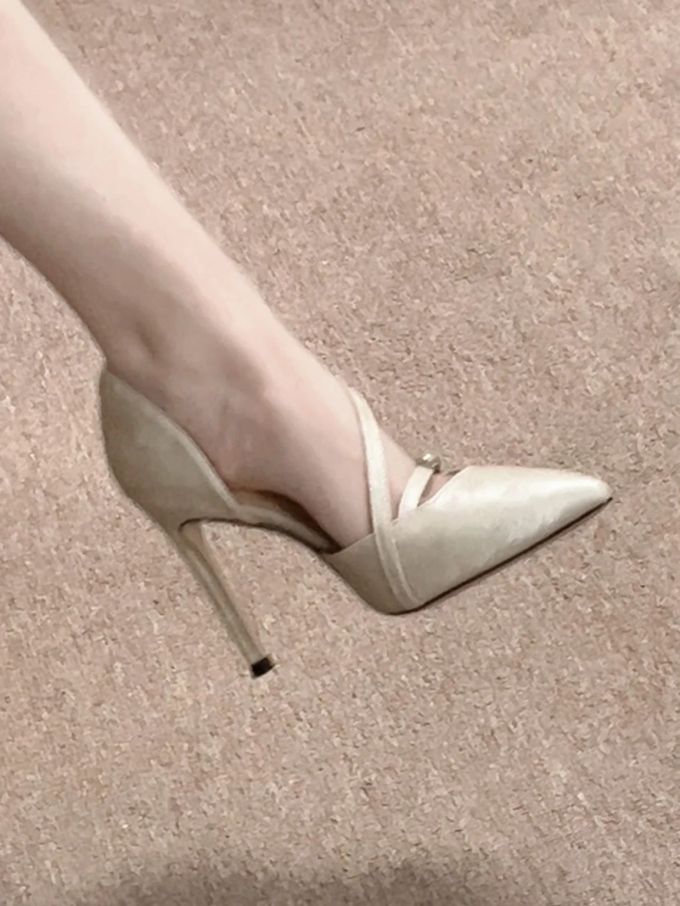 高跟 细跟 尖头 低帮 浅口鞋 皮革