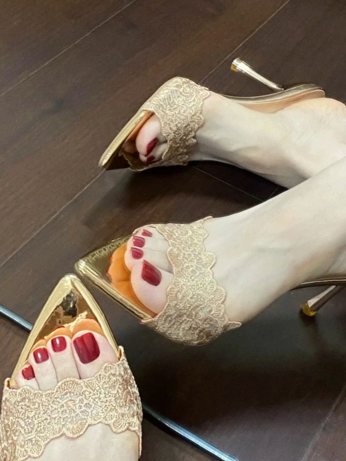 高跟 开心果壳 芦笋白 沙漠棕榈色 无帮