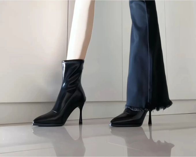 高跟 细跟 燕尾服 皮革