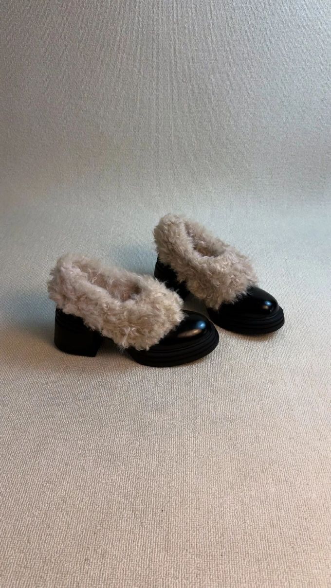 圆头 低帮 一脚蹬 中口鞋 皮革 