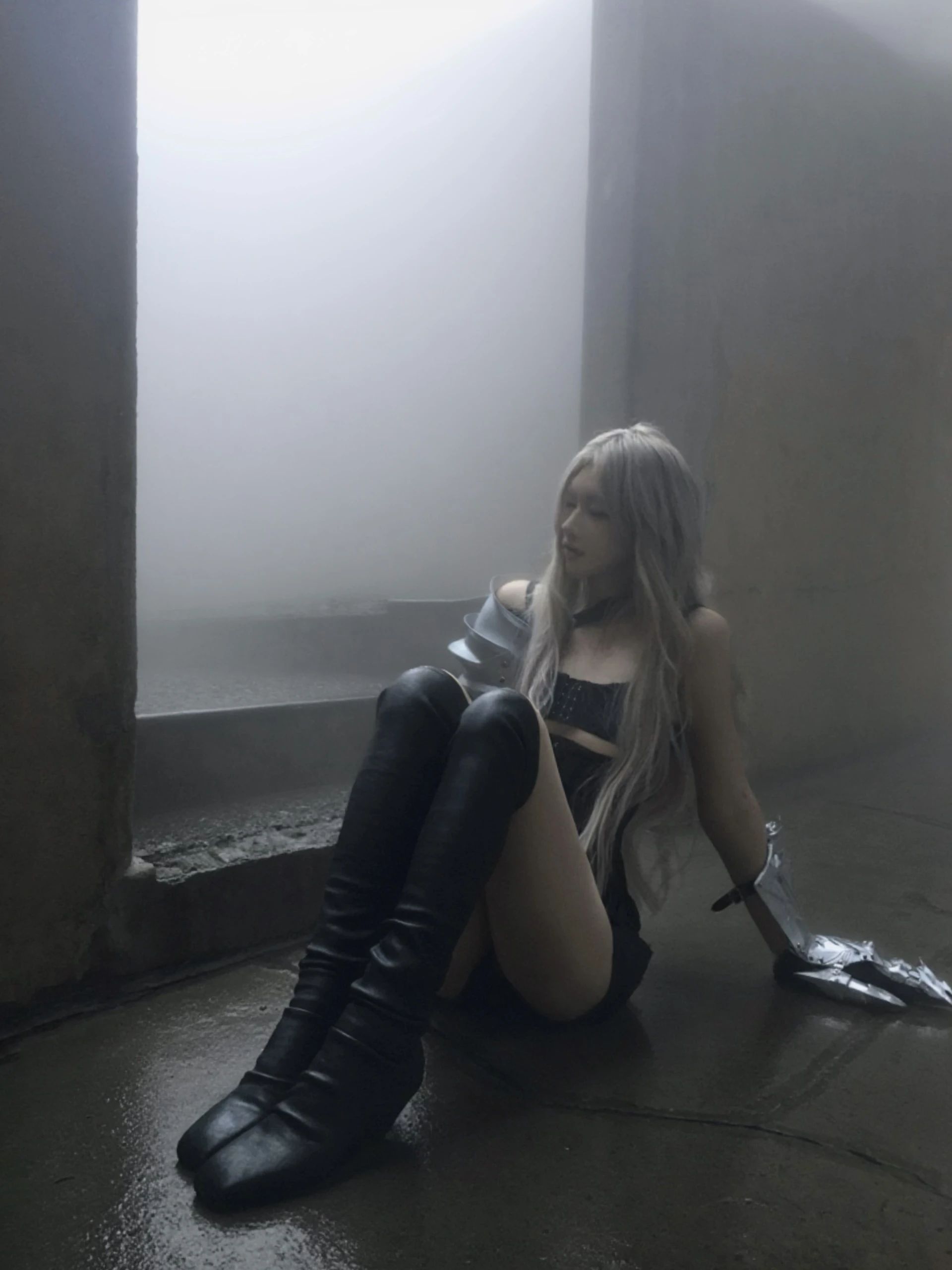 蓝黑色 湍流色 岩石边缘 方头 皮革  - VALI鞋履AI设计主图