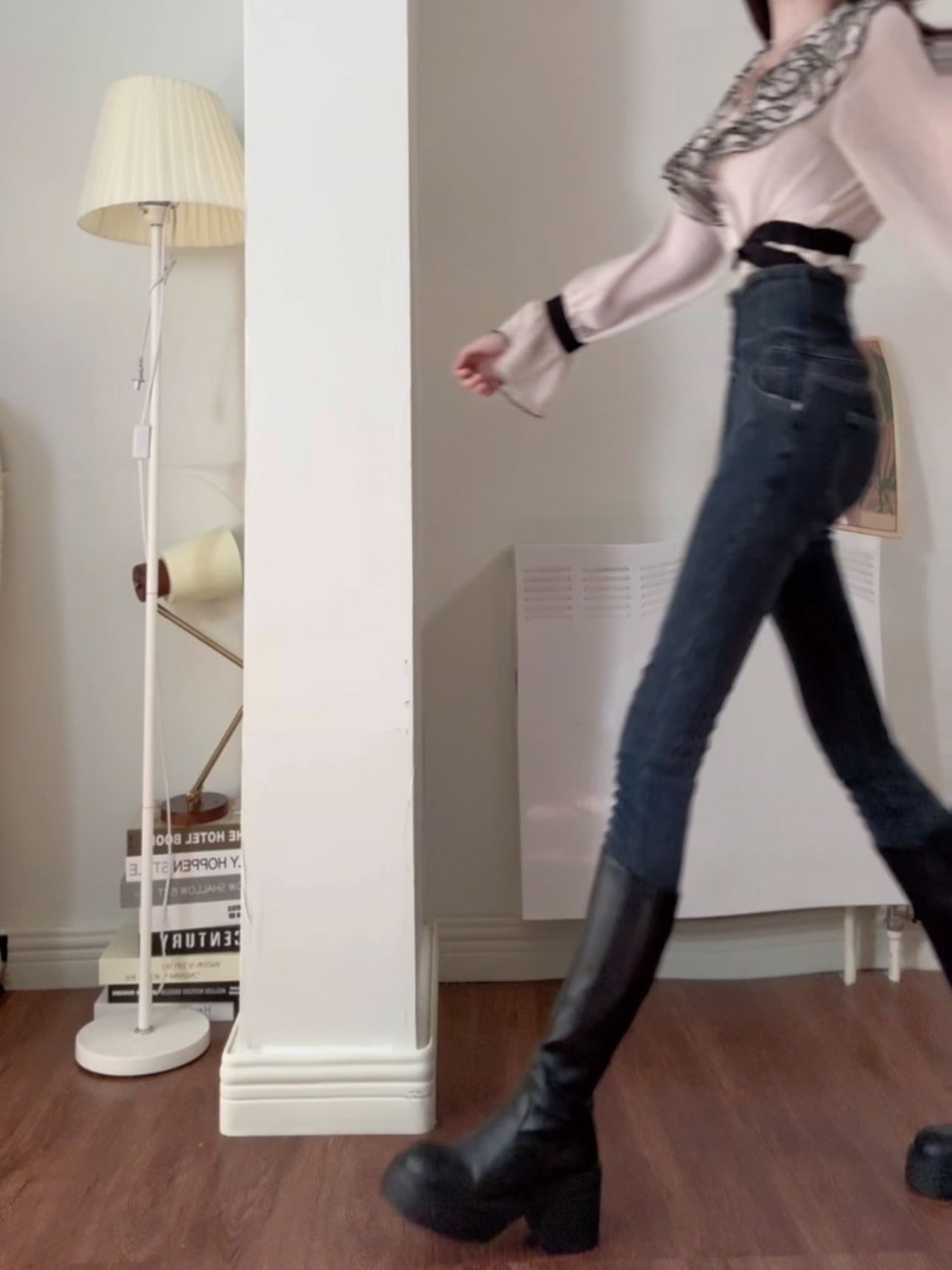 牛仔面料 洗水 基础扣饰  - VALI鞋履AI设计主图