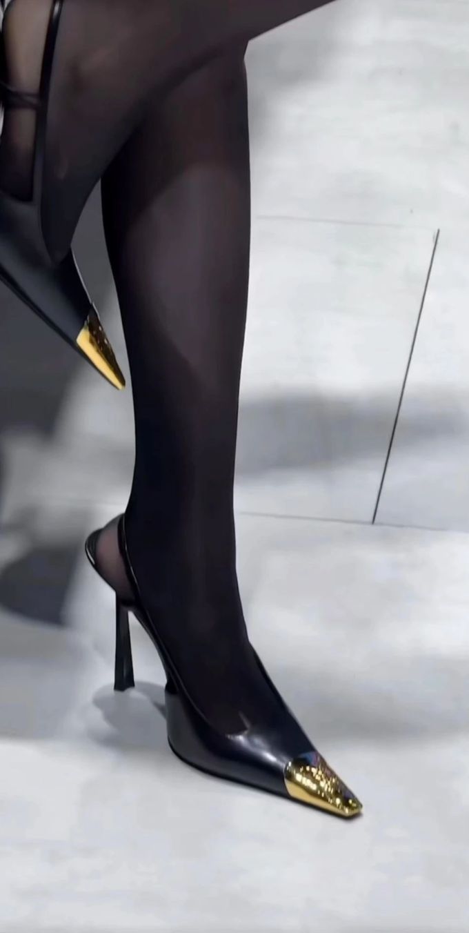 深井黑 黑海 黑曜石 尖头 皮革 