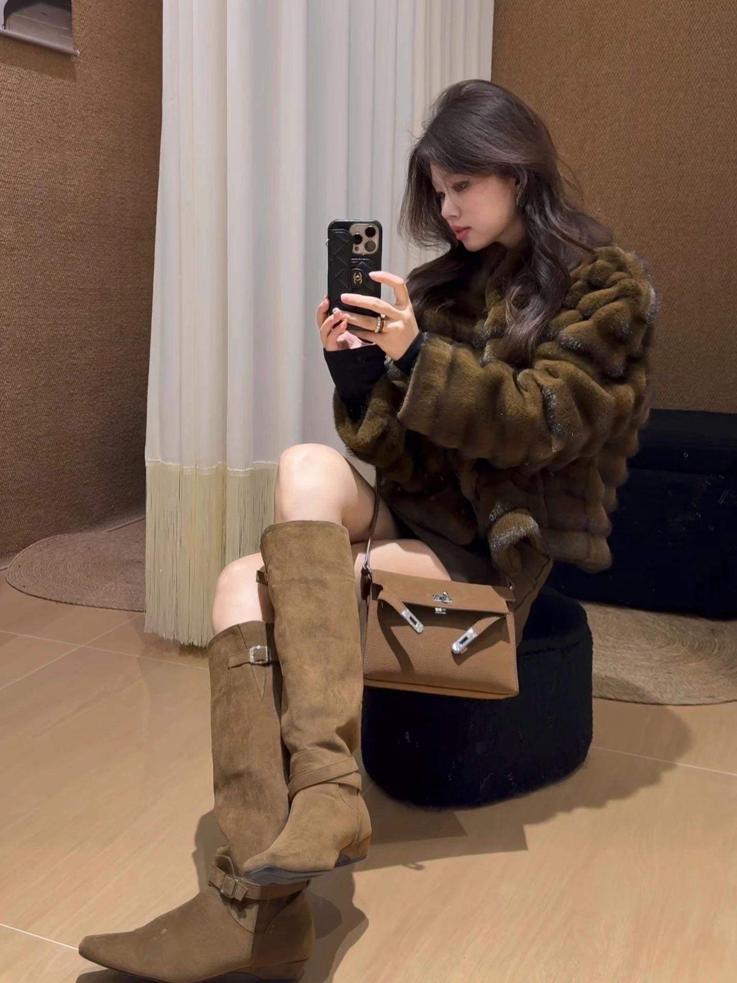 土拨鼠 烟草色 咖啡褐色 皮革  - VALI鞋履AI设计主图