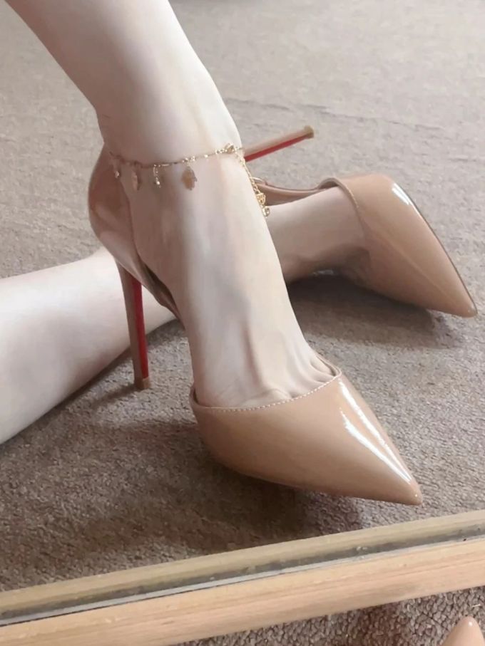 高跟 细跟 尖头 低帮 浅口鞋 皮革