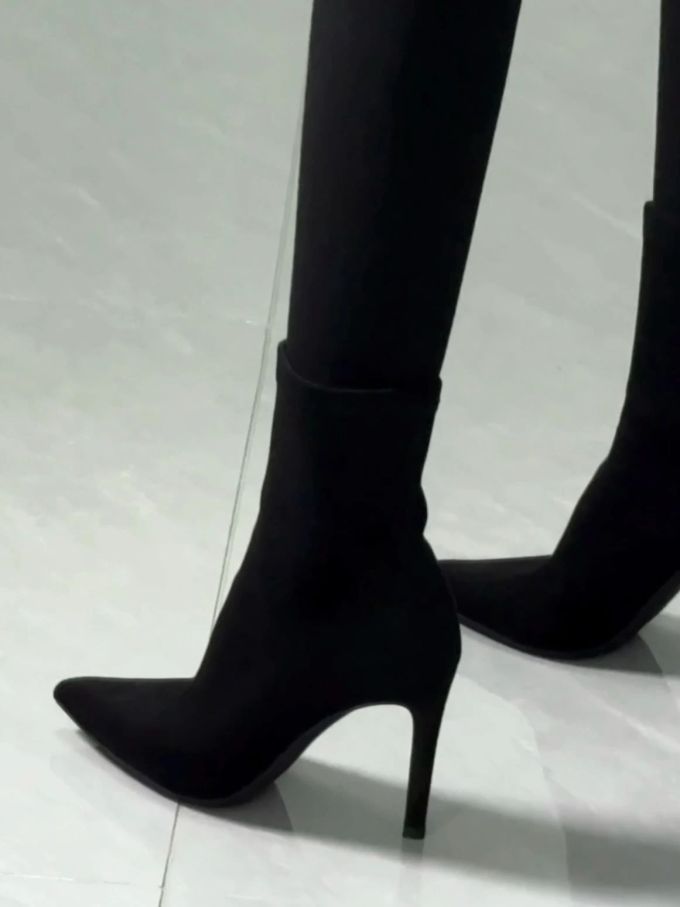 高跟 细跟 尖头 皮革