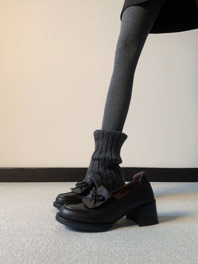 圆头 低帮 一脚蹬 深口鞋 皮革 