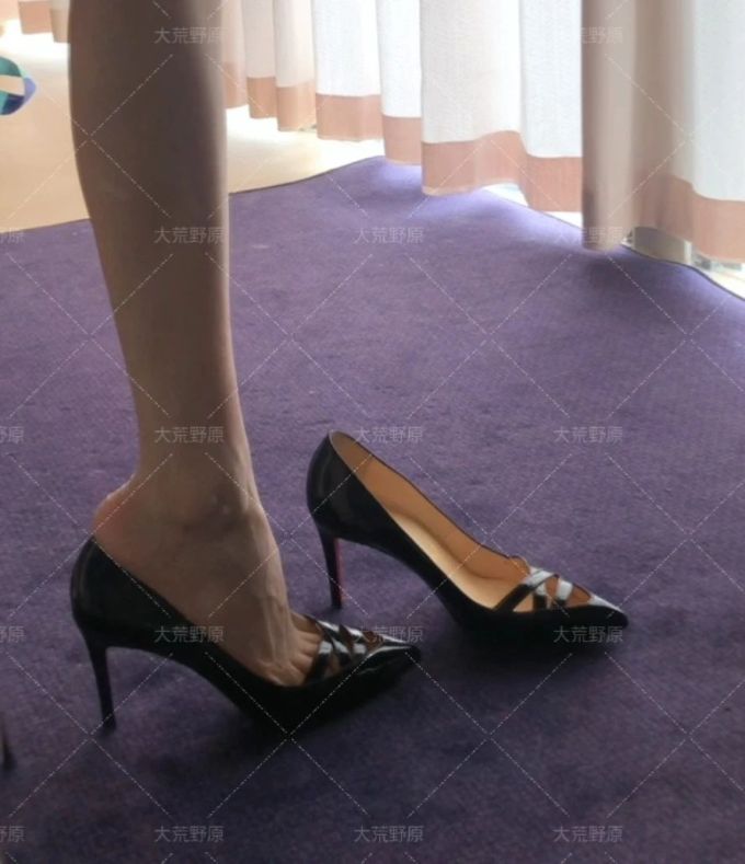 高跟 细跟 尖头 低帮 一脚蹬 浅口鞋 皮革