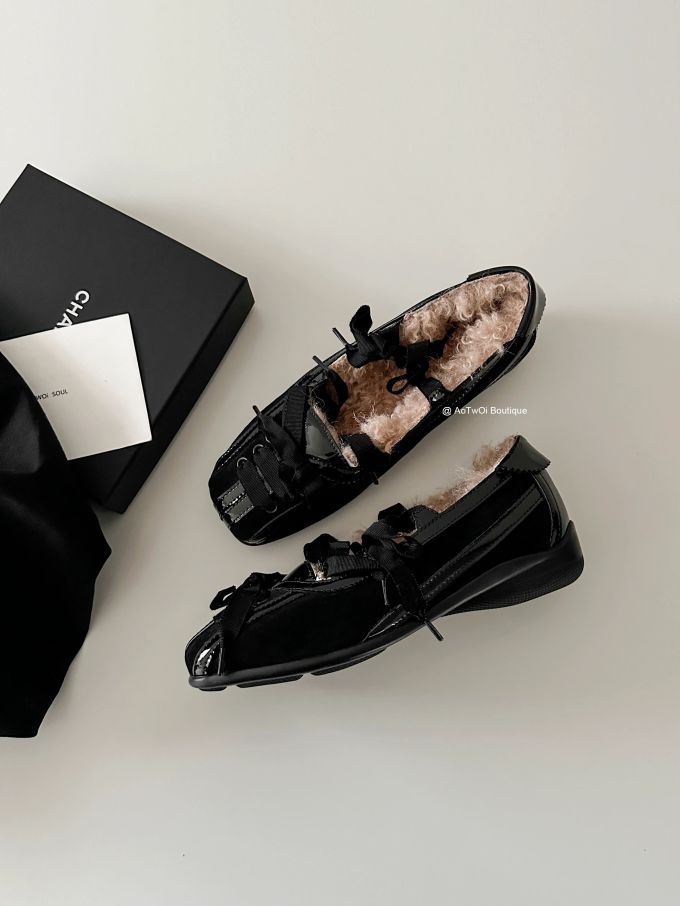 低帮 中口鞋 皮革